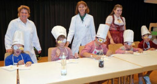 Die Kinderjury vergab in einer Blindverkostung den „Dreikäsehoch-Preis“.