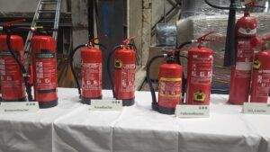 Es gibt verschiedene Feuerlöscher. Wichtig ist, sich zu informieren.