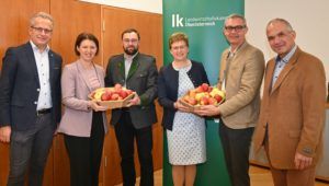 Auf der Gugl: Karl Dietachmair, Michaela Langer-Weninger, Franz Allerstorfer, Rosi Ferstl, Franz Waldenberger und Heimo Strebl (v.l.)