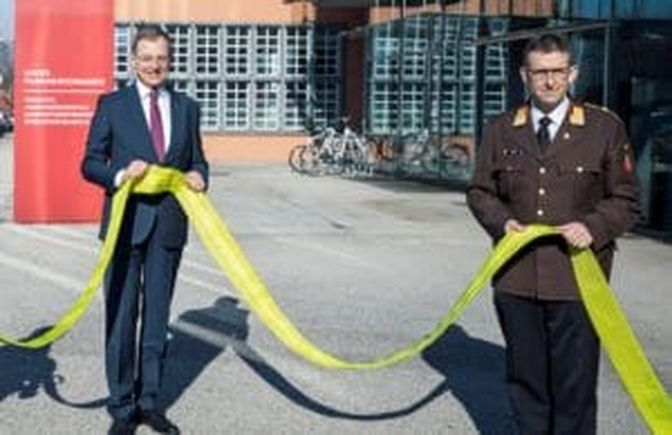 Landeshauptmann Thomas Stelzer und Landes-Feuerwehrkommandant Robert Mayer.