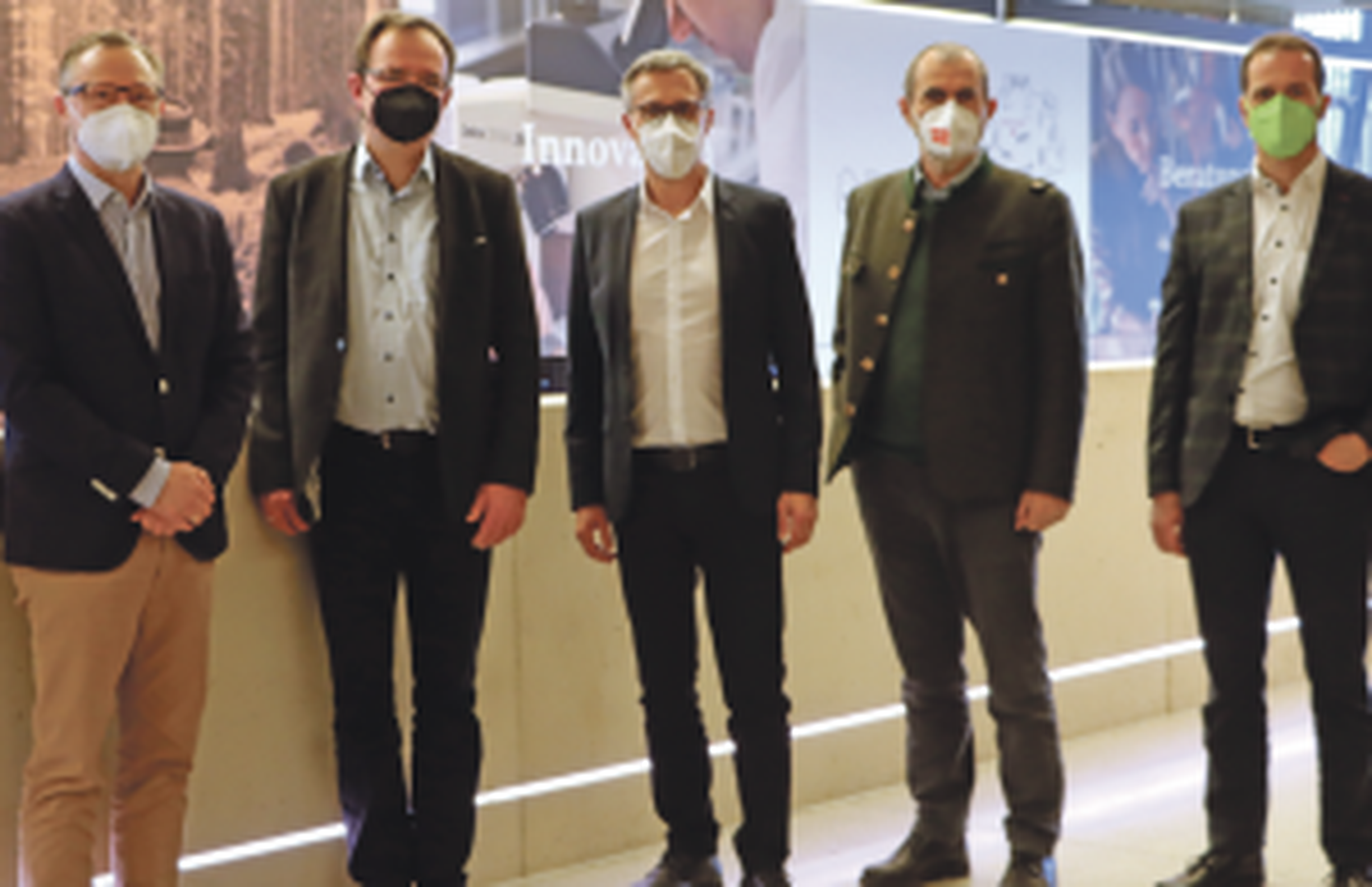 Besuch der Agrarphotovoltaik-Anlage der RWA in Pöchlarn (NÖ)FOTO: Neuhauser