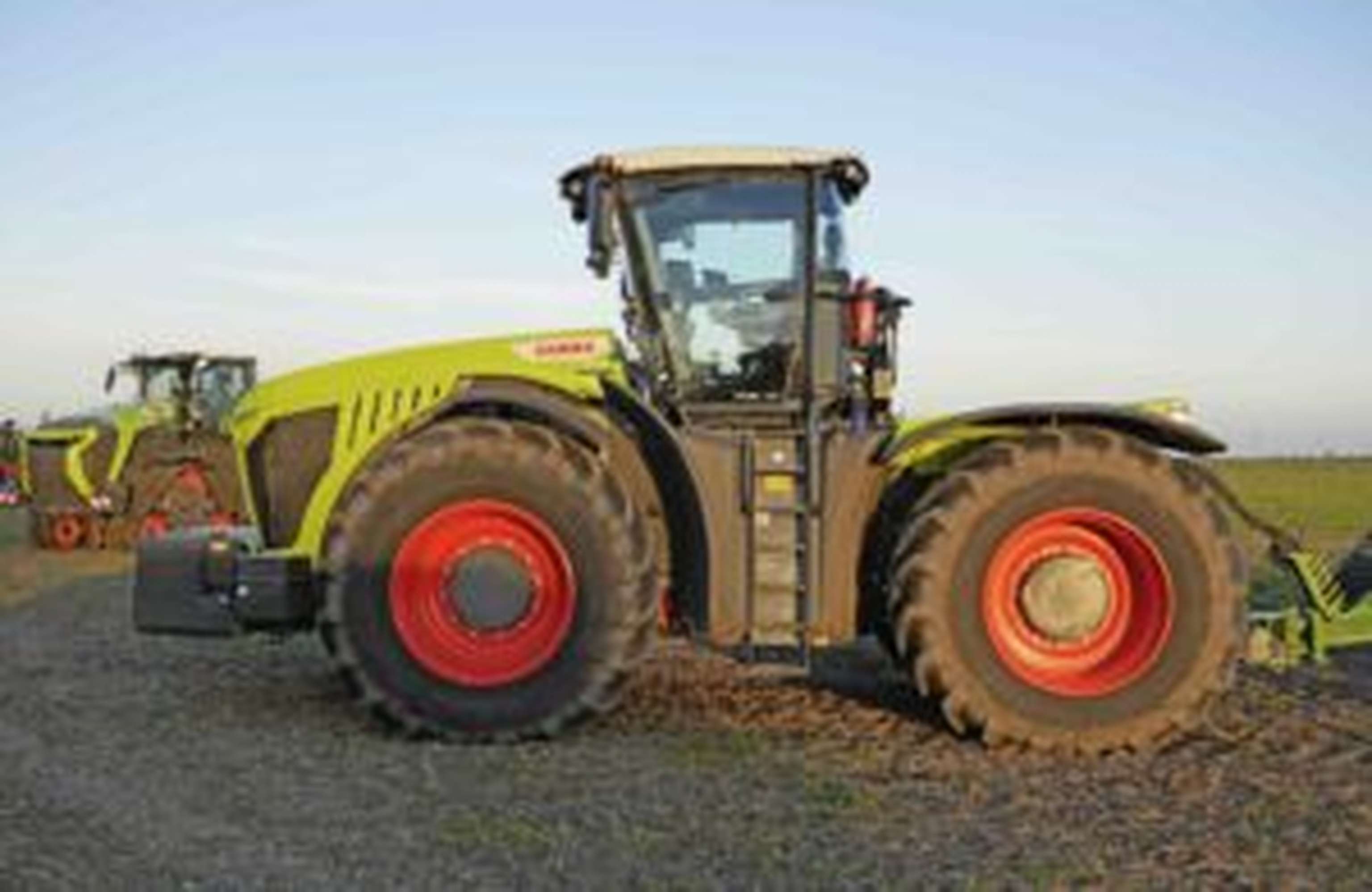 Claas Xerion 12.650 (max. 653 PS)und Xerion 5000 (max. 530 PS)