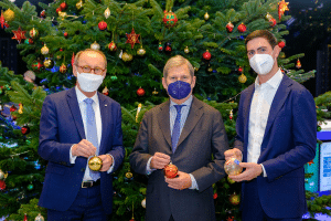 Othmar Karas, Johannes Hahn und Alexander BernhuberFOTO: EU-Parlament