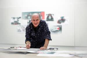 David Wilkie, Design Direktor bei CNH, freut sich über die Auszeichnung.