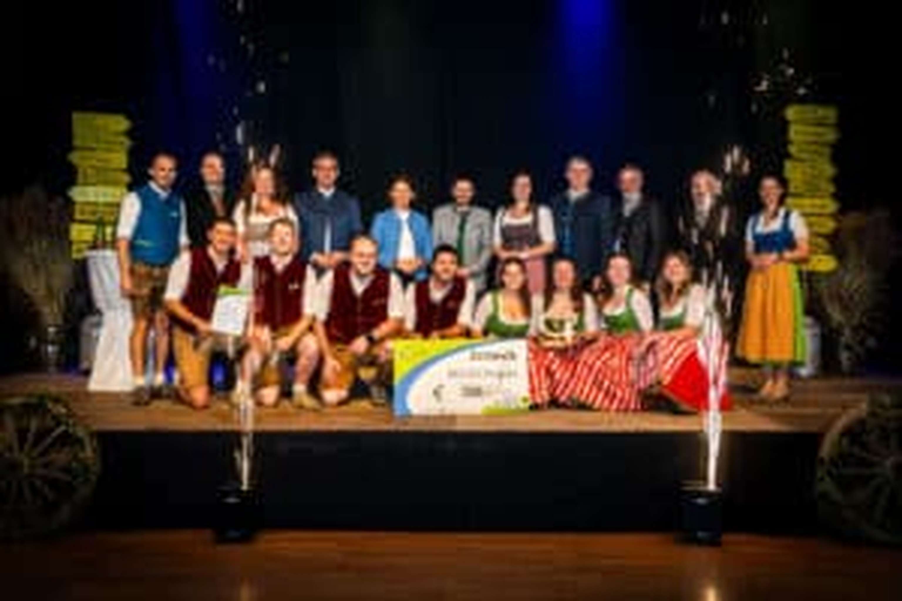 Die LJ Bezirk Braunau holte sich nach dem LJ-Award beim BestOf für das beste Projekt Österreichs auch den Landjugendkreisel für das beste Projekt Oberösterreichs.