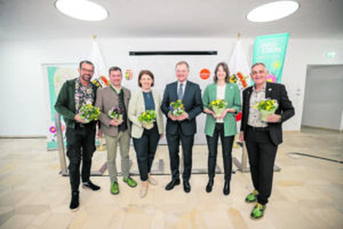 In Vorfreude auf „InnsGrün“: Karl Ploberger, Hannes Hofmüller, Michaela Langer-Weninger, Thomas Stelzer. Andrea Berghammer, Günter Streicher (v.l.)