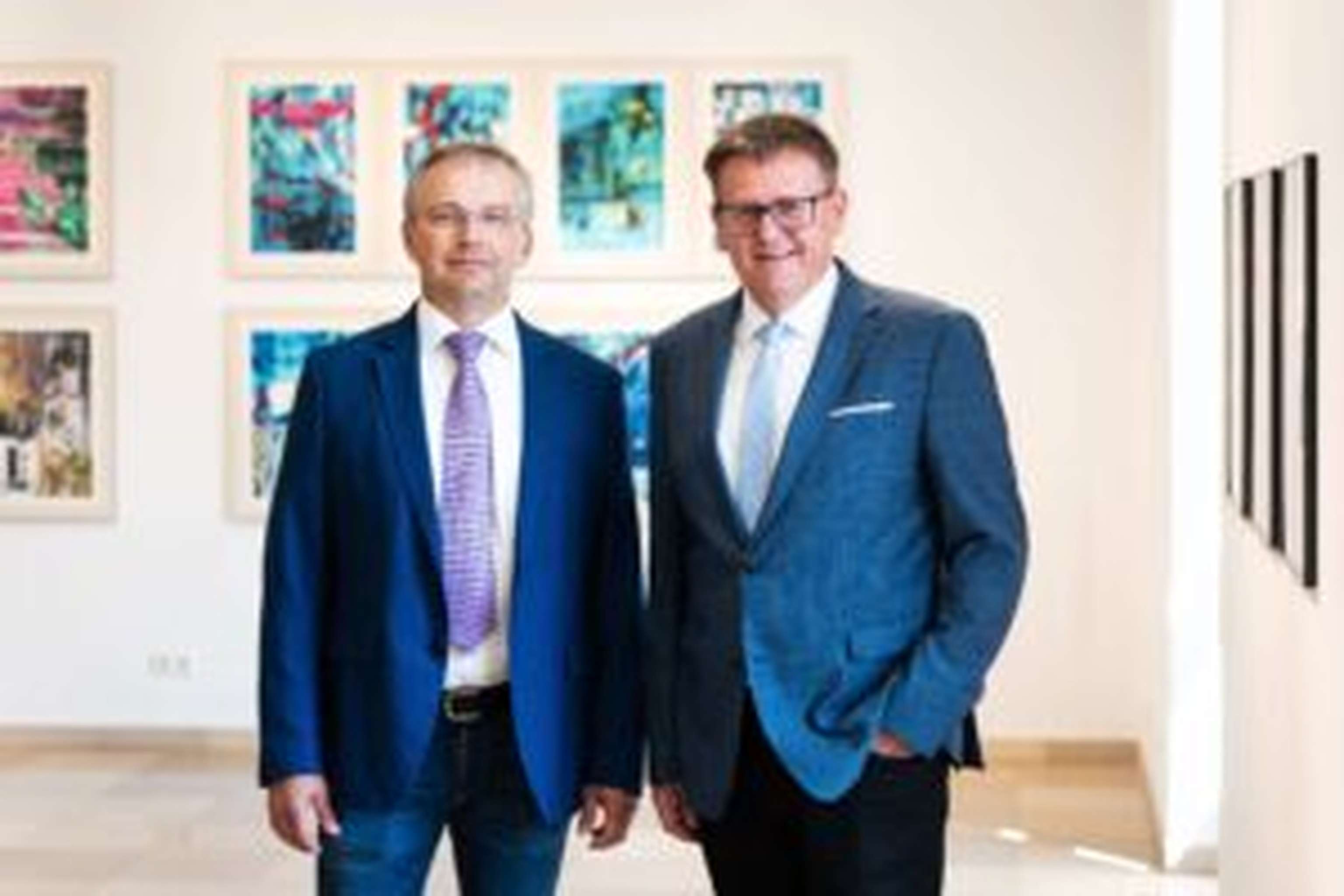 Aufsichtsrats-Vorsitzender Karl Heinz Zabern und Geschäftsführer Josef Fraundorfer