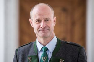Landesjägermeister Herbert Sieghartsleitner: „Wiesen und Wälder sind jetzt im Frühling die Kinderstuben vieler Wildtiere.“