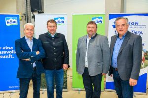 Den Fragen der Milchlieferanten stellten sich NÖM-Vorstand Alfred Berger, MGN-Obmann Martin Steiner, MGN-Geschäftsführer Leopold Gruber-Doberer und MGN-Vorstand Josef Simon.