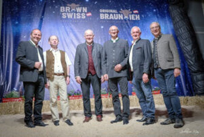 Hochkarätige Ehrengäste freuten sich mit den Veranstaltern.