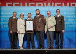 160 Jahre Scheibbs: (v.l.n.r.) Landesfeuerwehrkommandant Dietmar Fahrafellner, Landeshauptfrau Johanna Mikl-Leitner, Kommandant Heinz-Georg Ziegler, stv. Kommandant Florian Musil, LH-Stellvertreter Stephan Pernkopf und stv. Landesfeuerwehrkommandant Martin Boyer.