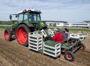 Für den Fendt e100 Vario gibt es viele Einsatzmöglichkeiten.