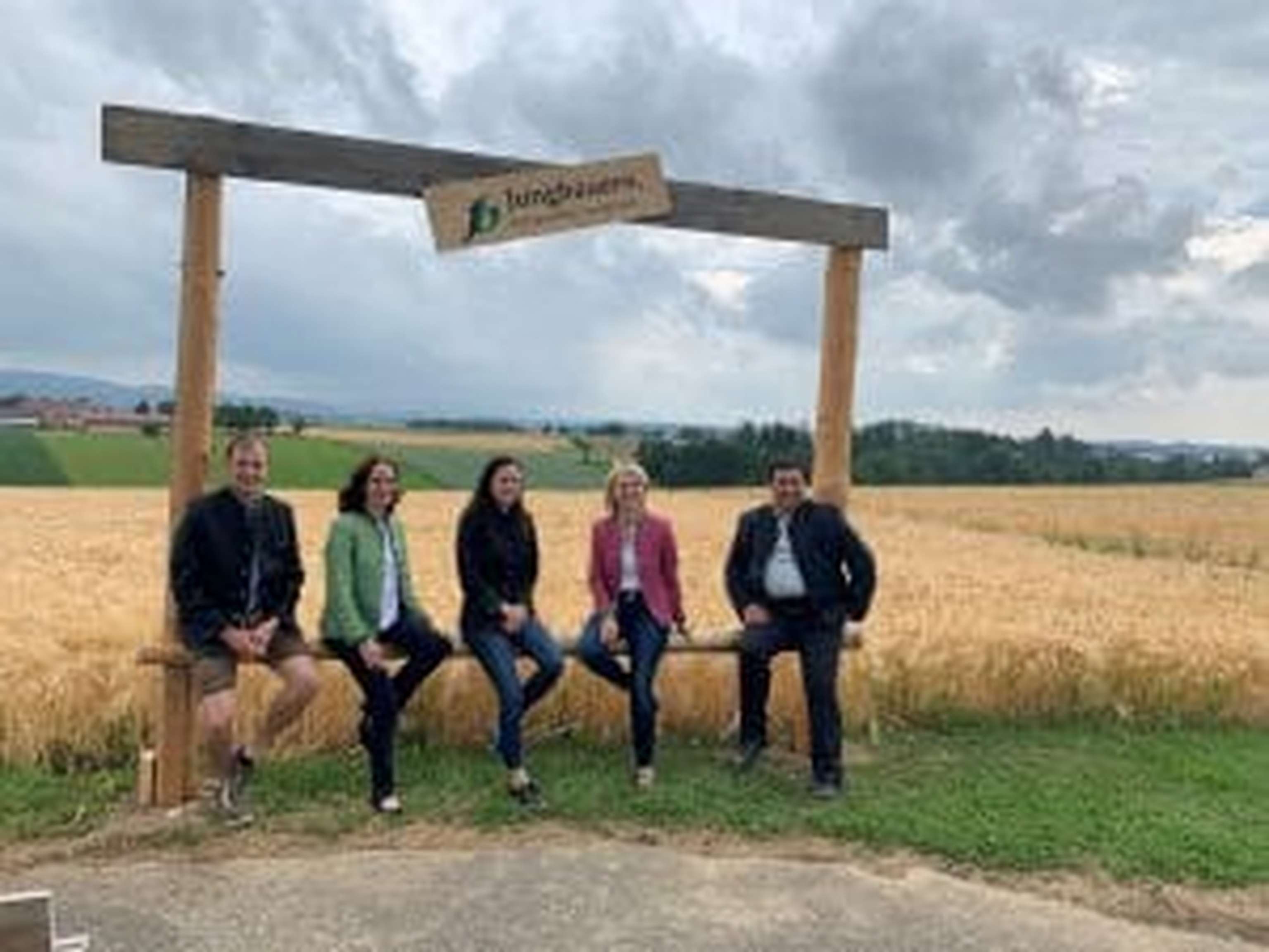 Steyr:Matthias Gaißberger, Regina Aspalter, Magdalena Angerbauer und Traudi Huemer finden die Aktion top.