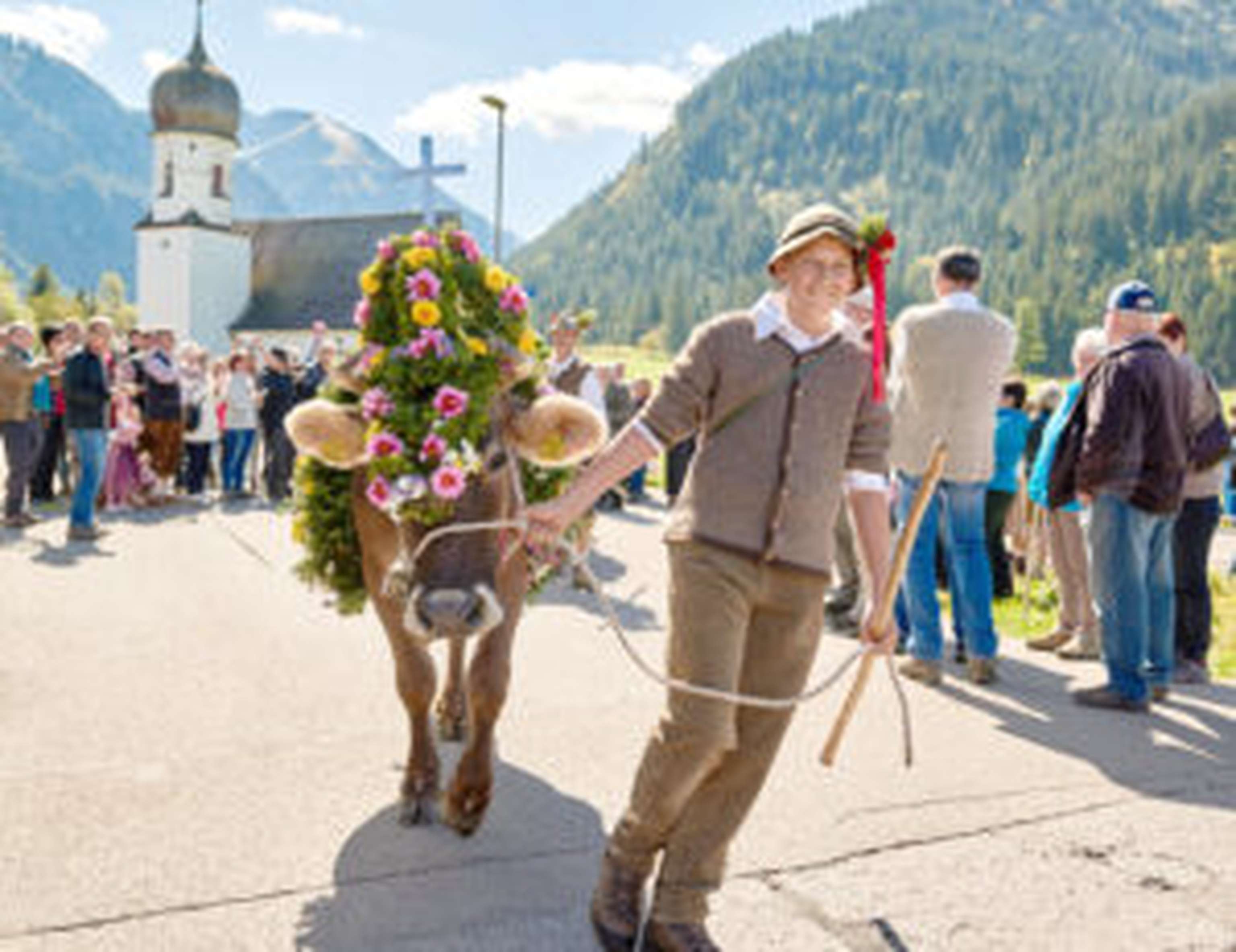 In Tannheim ist der traditionelle Almabtrieb ein großes Fest.