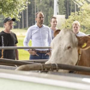Lindinger informiert sich auch direkt auf den Höfen.