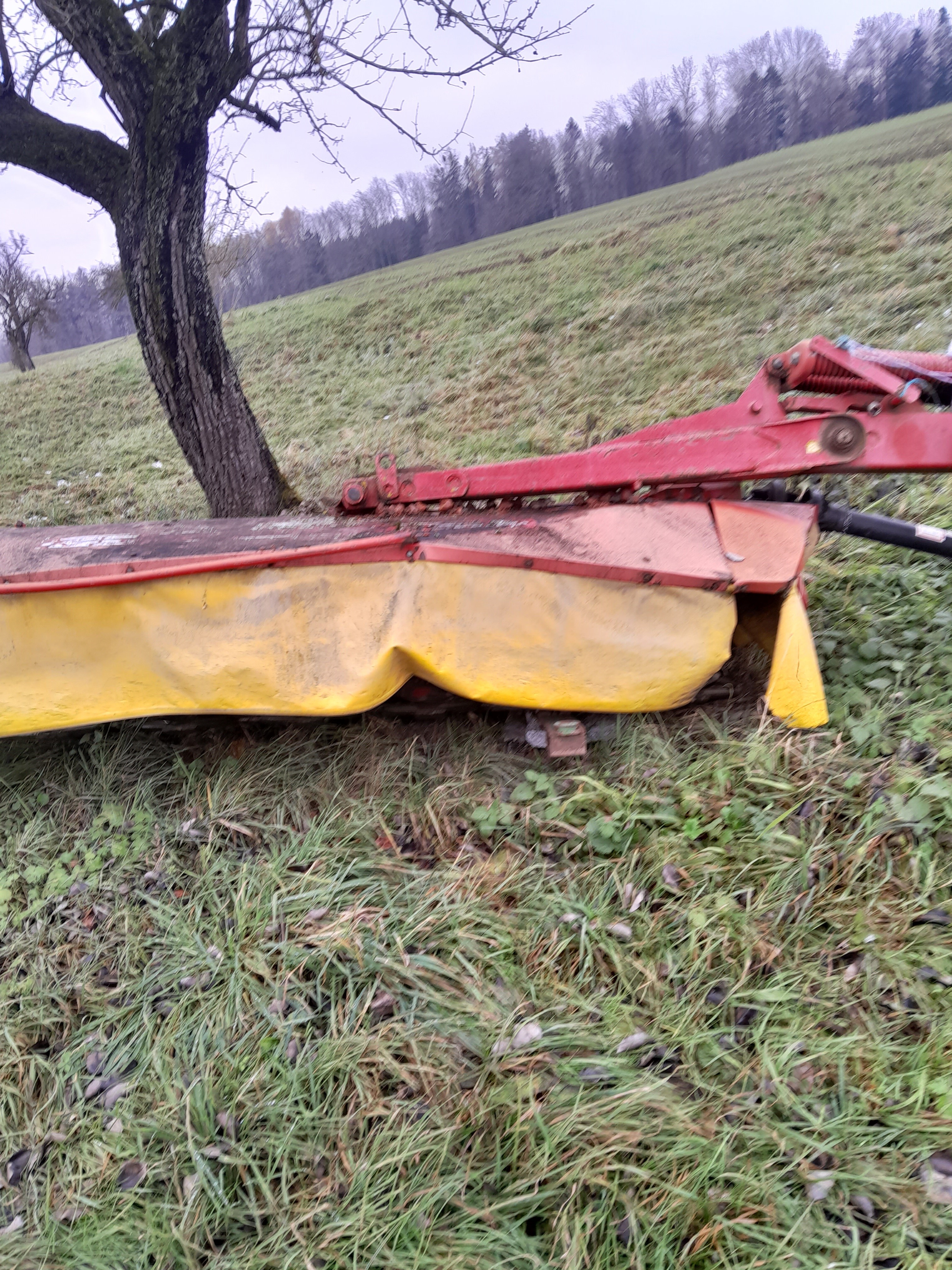 Bild von Anzeige: Suche Scheibenmähwerk - Verkaufe Anhängvorrichtung