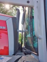 Die großzügige Lücke zwischen Motorraum und Kabine sorgt auch für Ruhe beim Fahren.