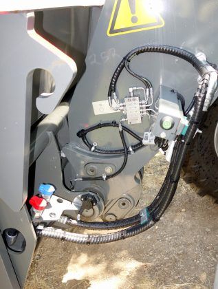Separater grüner Druckentlastungsknopf vorne