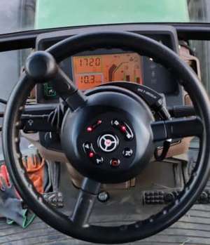 Man sollte achten, dass Anzeigen nicht verdeckt sind und alle Bedienelemente gut zugänglich bleiben.