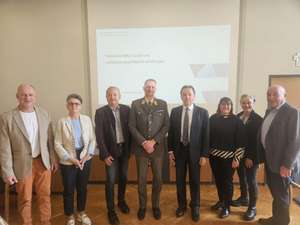 Vertreter von Bundesheer und Bauernbund