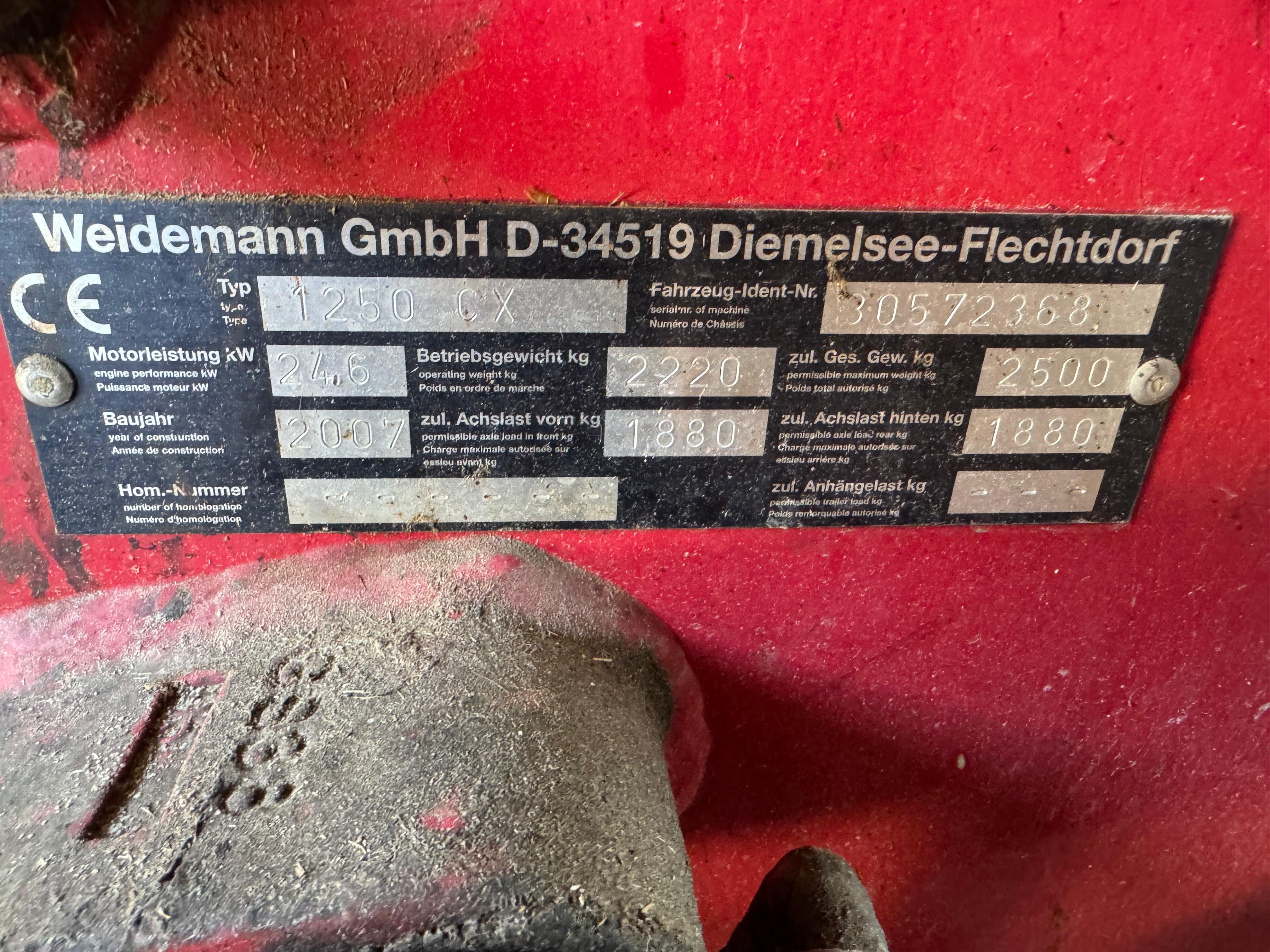 Bild 4 von Anzeige: Weidemann 1250 CX 35 Hoflader / Traktor incl. Schaufel und Palettengabel