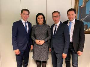 Die Bauernbund-Spitze, bestehend aus Präsident Georg Strasser und Direktor Norbert Totschnig, gratulierte Bundeskanzler Sebastian Kurz und Landwirtschaftsministerin Elisabeth Köstinger zu ihrem Amtsantritt.
