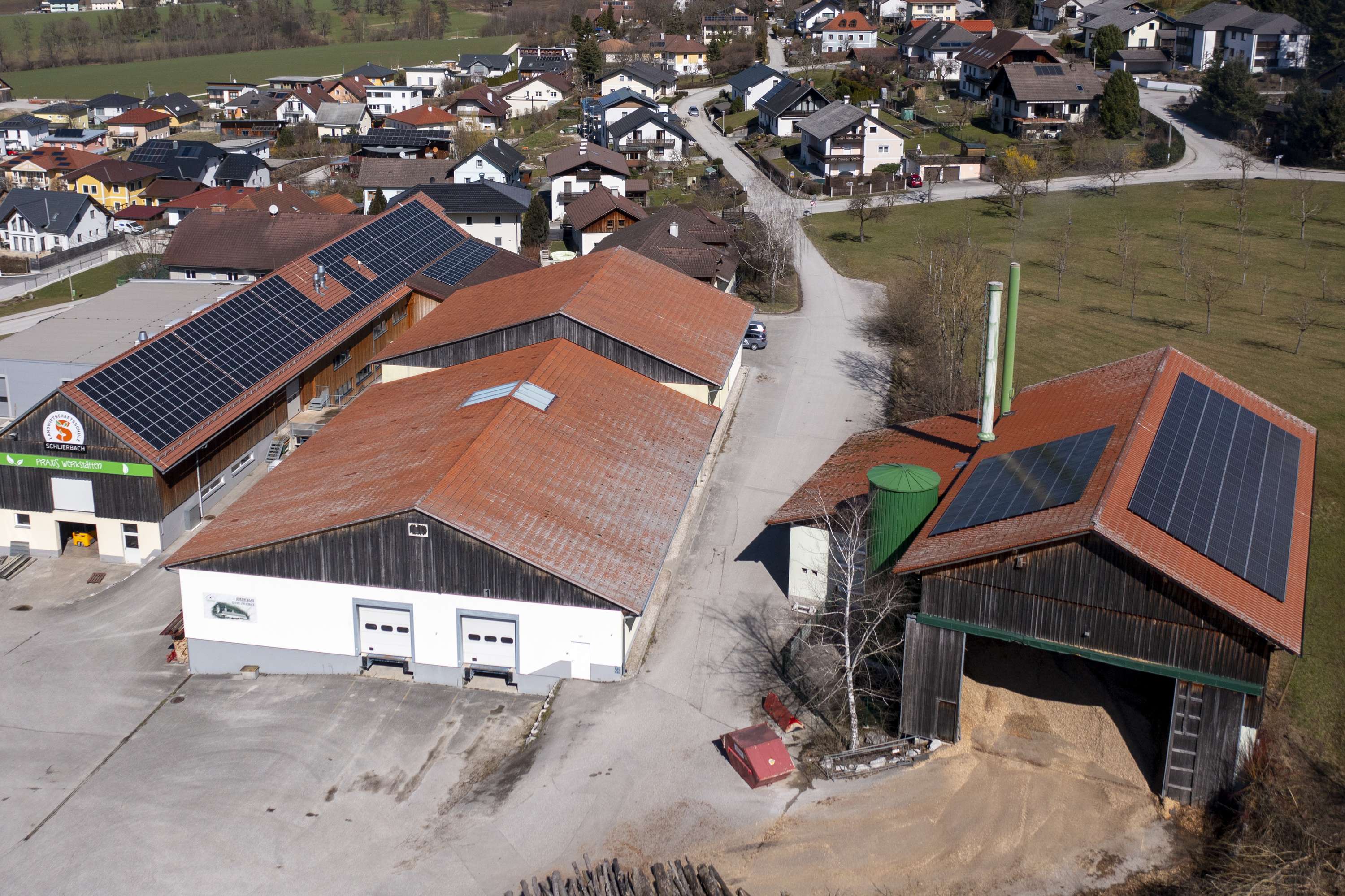 Photovoltaik und Heizwerk