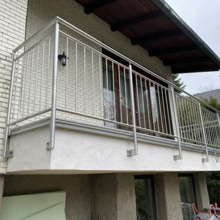 Bild von Anzeige: Edelstahlgeländerbau Schlosserei Kunst-Schmiede 