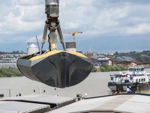 Verladung Soja im Hafen