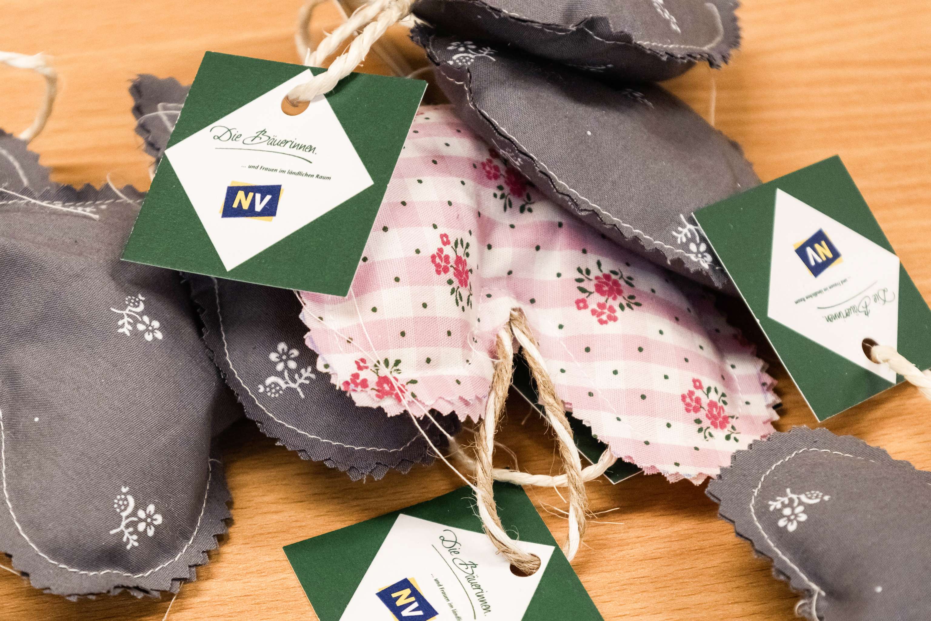 Damenspende des NÖ Bauernbundballs