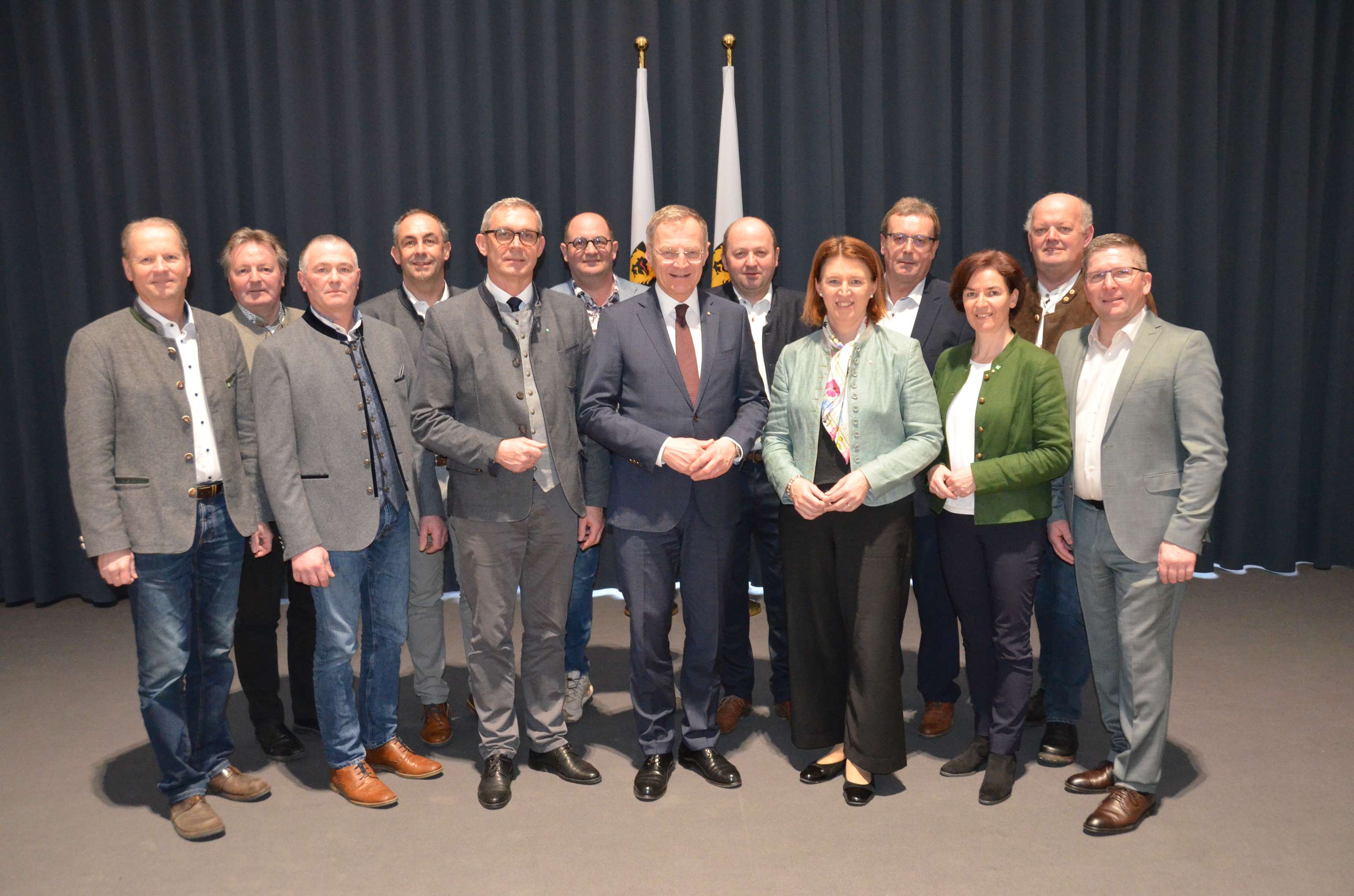 Bauernbund-Funktionäre mit LH Stelzer