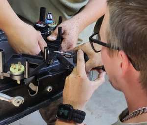 Sorgfältige Bearbeitung von neuen Durchführungen erhöht die langfristige Zuverlässigkeit.