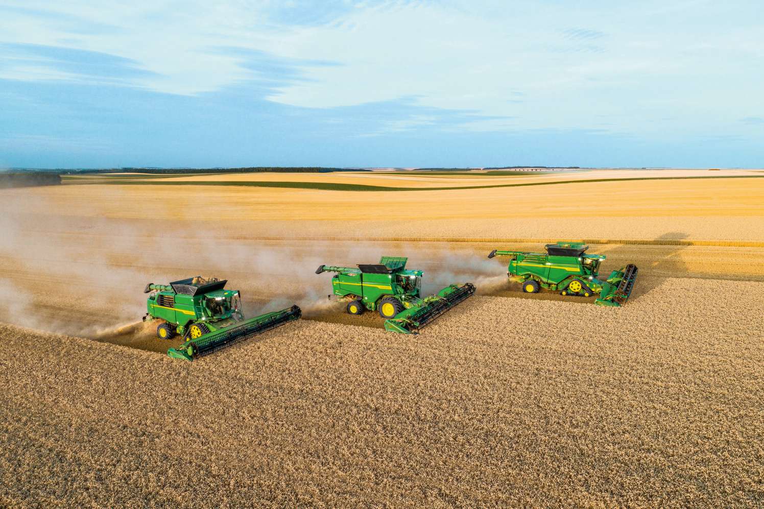 Mähdresecher von John Deere im Einsatz