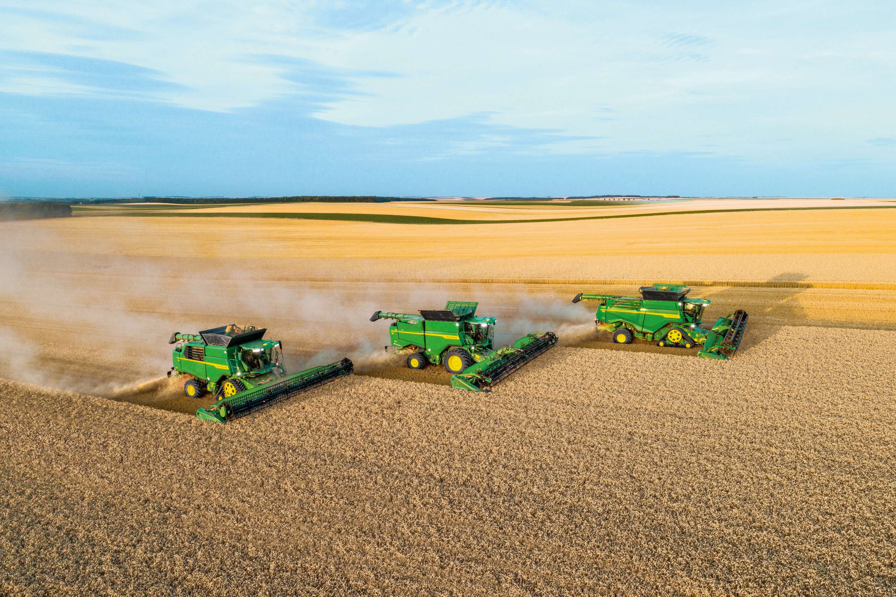 Mähdresecher von John Deere im Einsatz