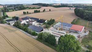 Betrieb von oben Familie Aue