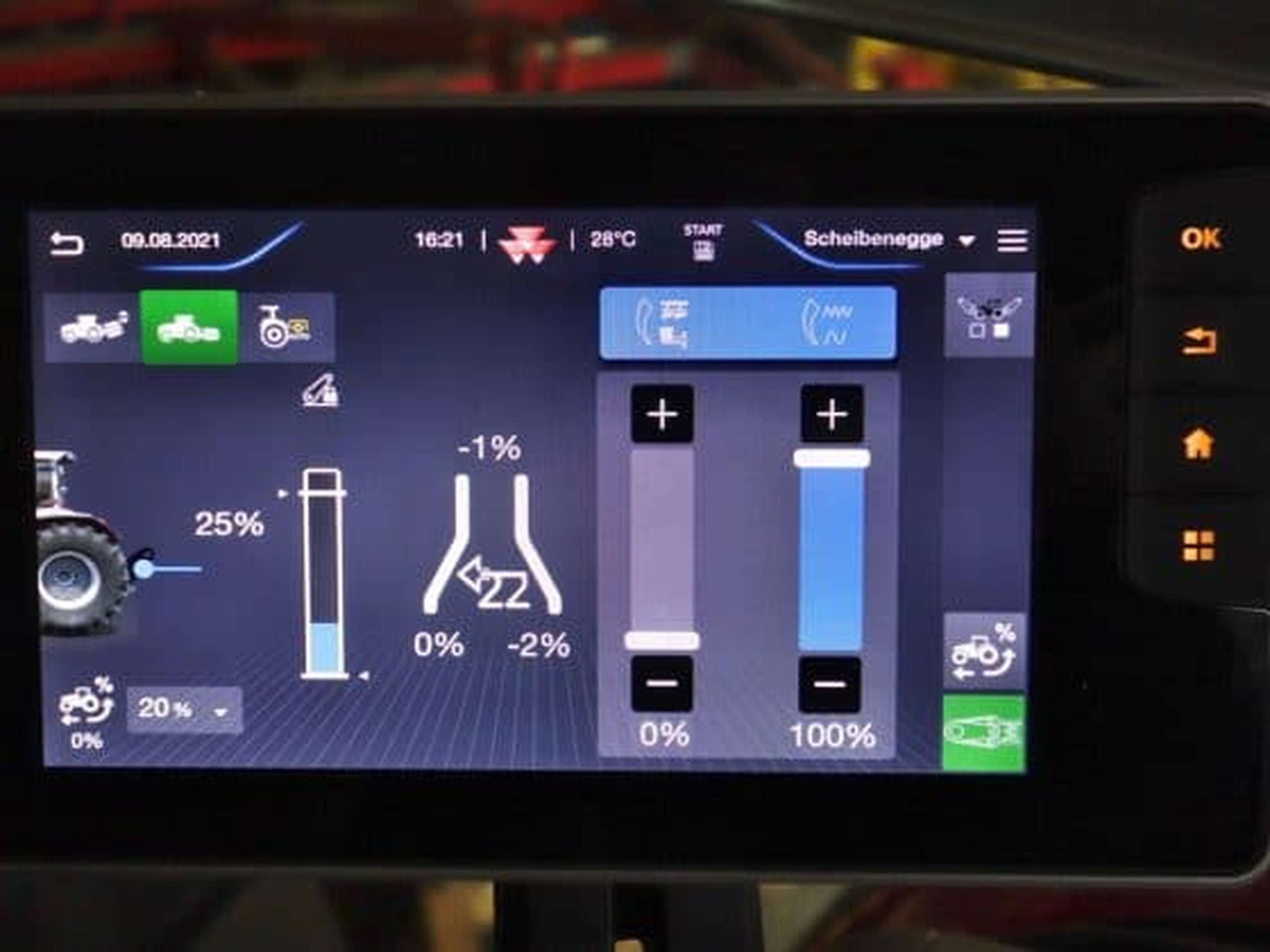 Seitendisplay-Heckhydraulikeinstellungen mit virtuellen Schiebereglern