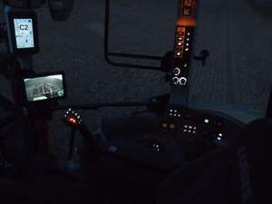 Nächtens hinterleuchtete Bedienelemente