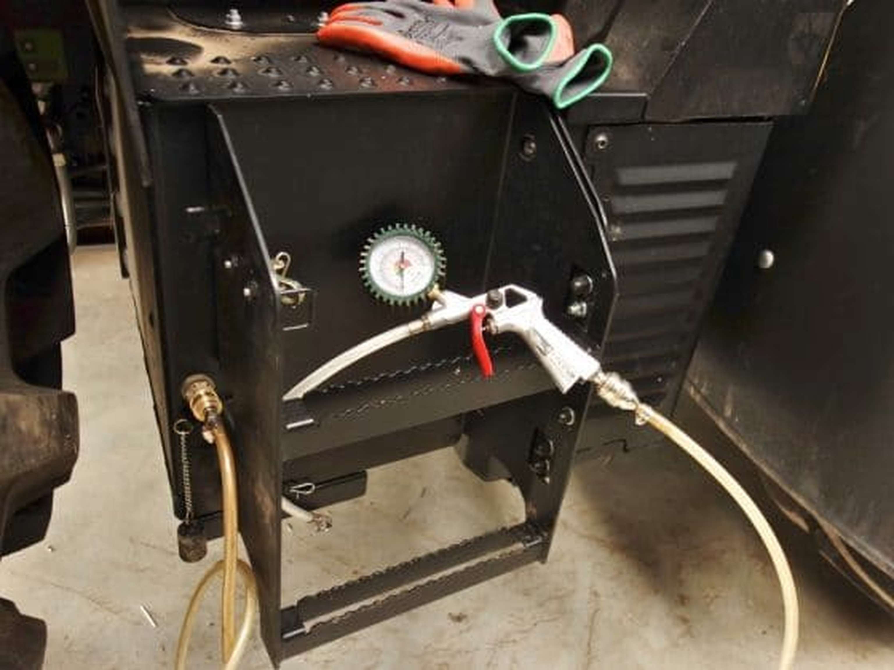 Separater Druckluftanschluss links