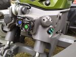 Front-Anschlüsse und Hydraulikbedienung
