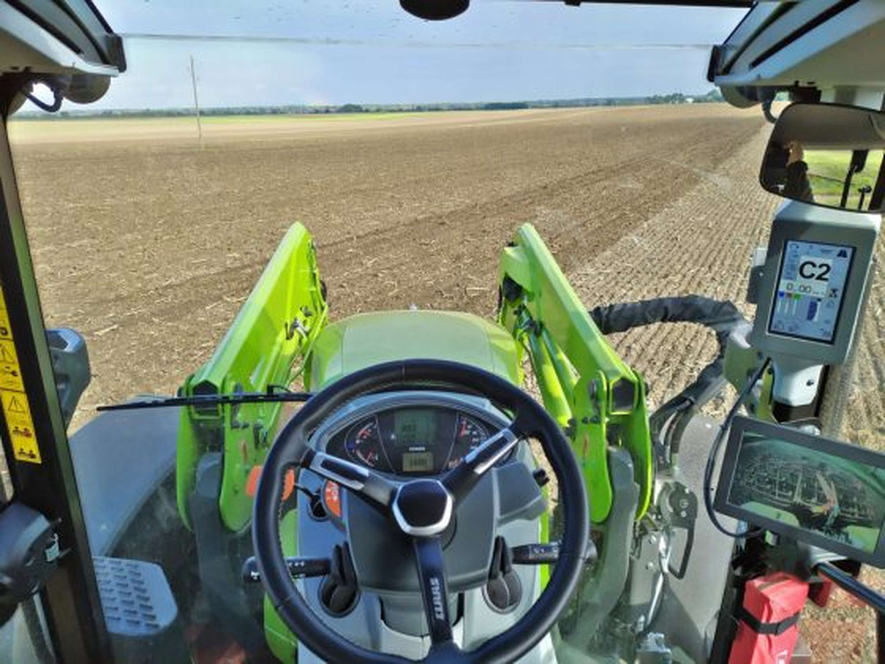 Gute Sicht nach vorn auch mit angebautem Lader