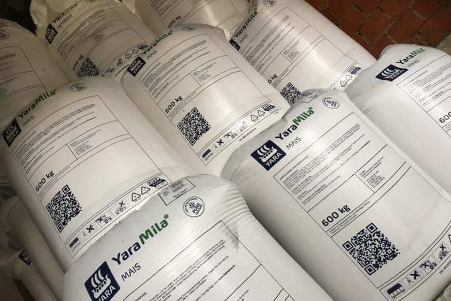 Künftig dürfen die Etiketteninformationen auf Handelsdüngersäcken auch mittels QR- oder Strichcode ausgewiesen werden.