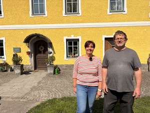 Sandra und Josef Kothbauer vom Erlebnisbauernhof Schwarz.