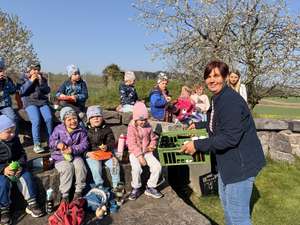 Kinder bei der Jausenpause