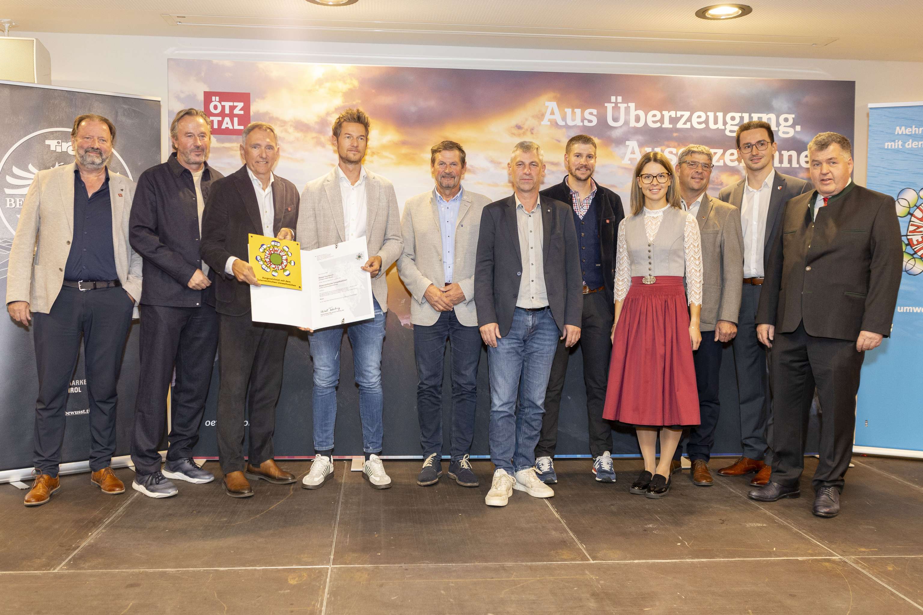 Gruppenfoto Auszeichnung Ötztal Umweltzeichen