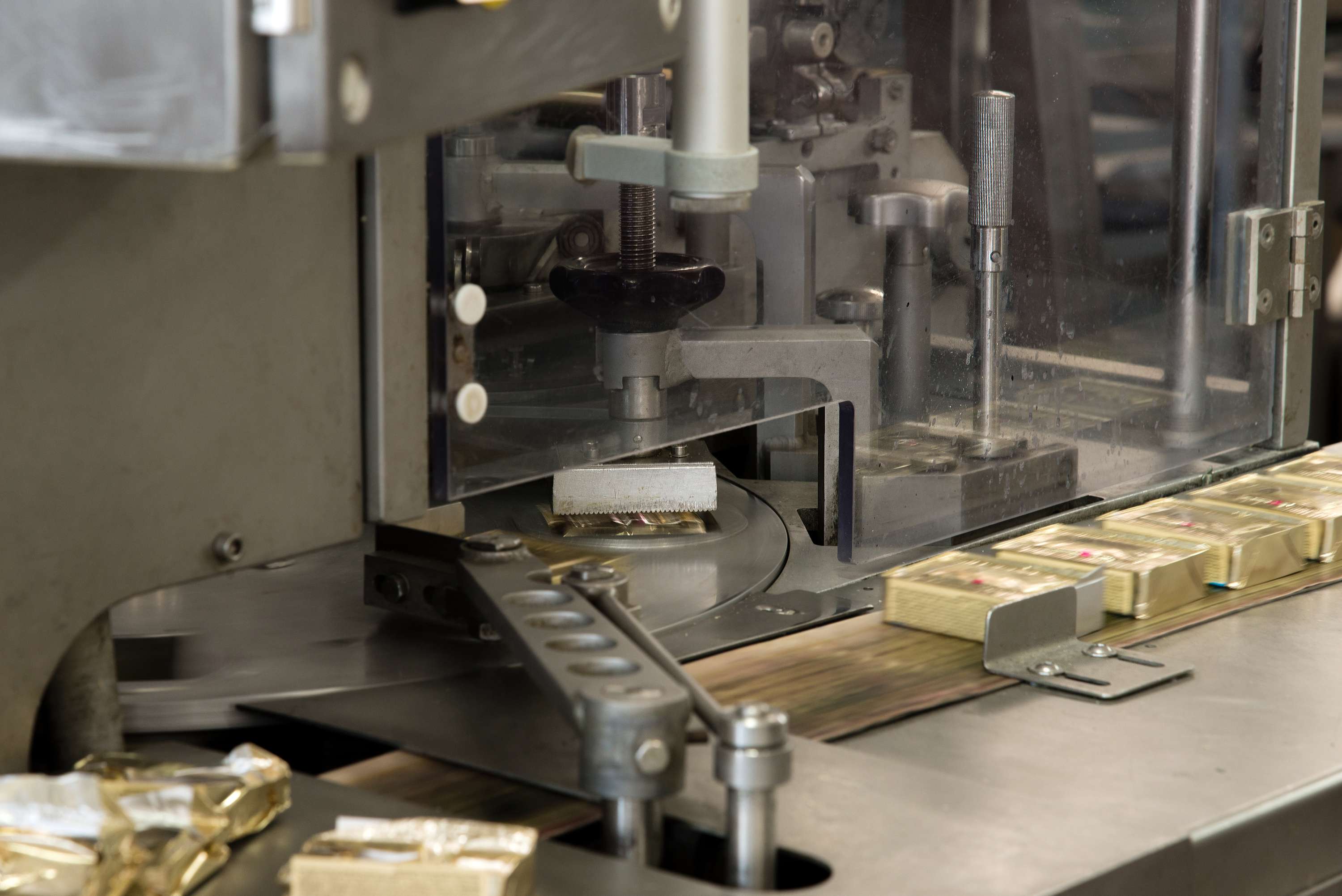 Butter wird verpackt, Molkerei
