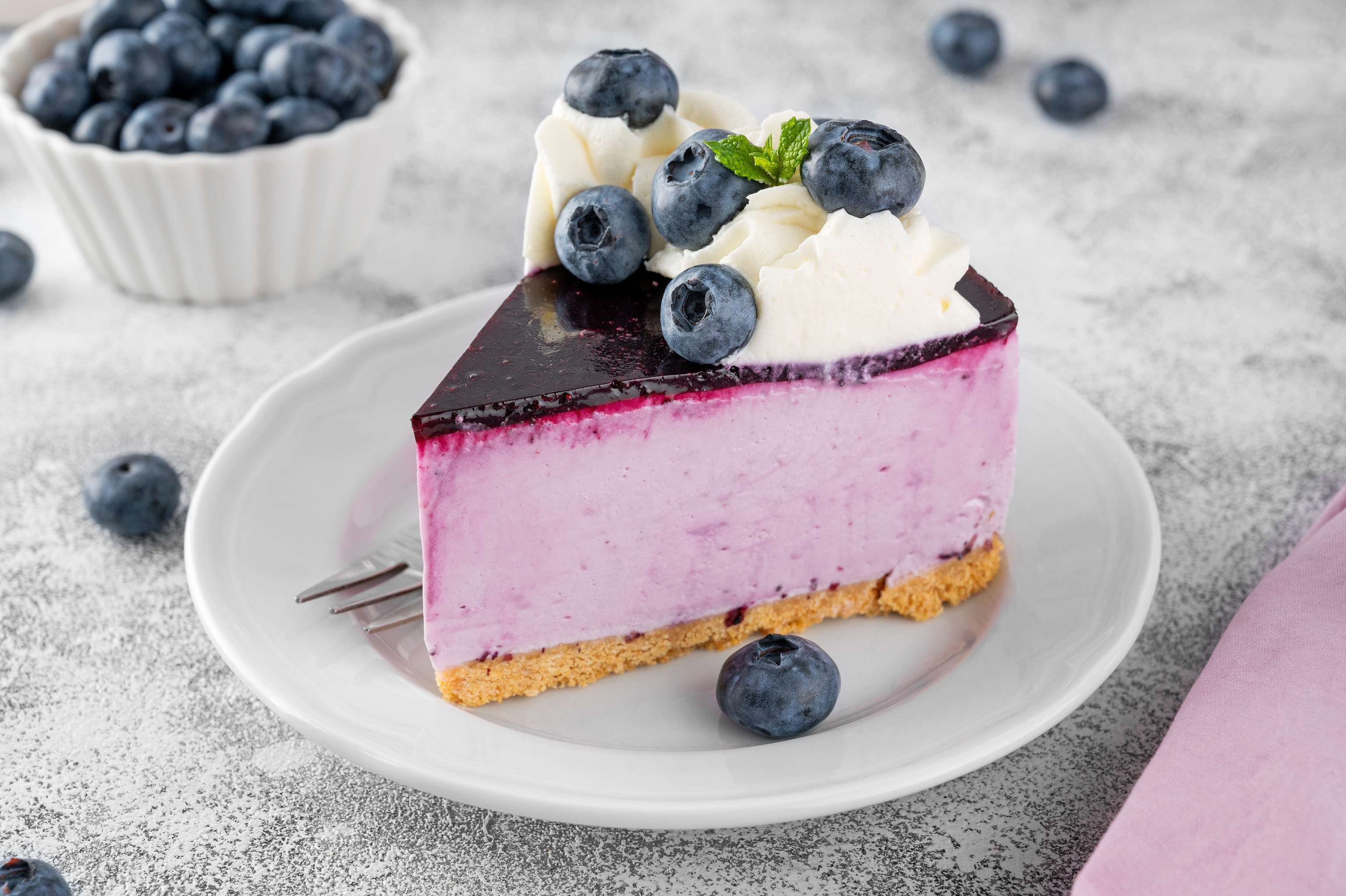 No Bake Heidelbeer-Limetten-Cheesecake