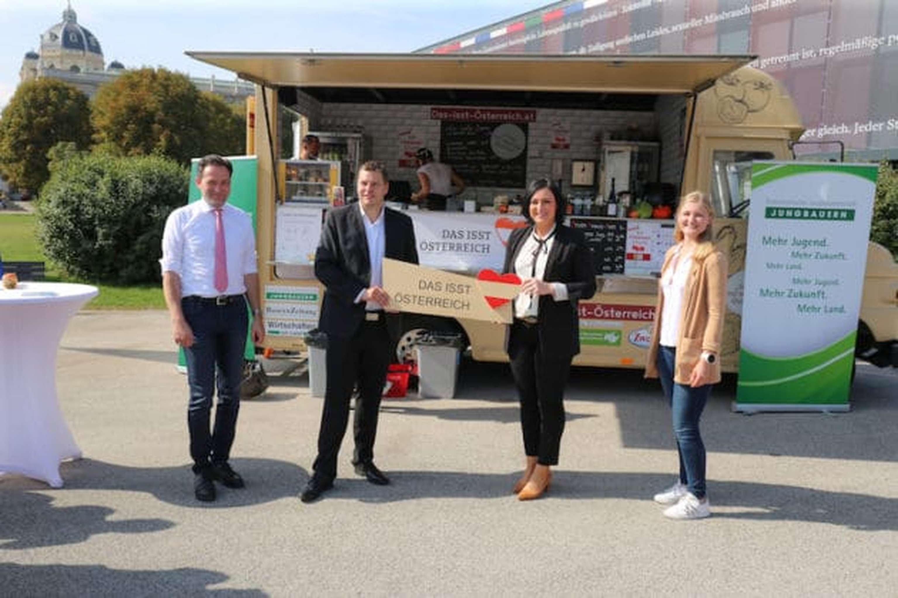 web1Bauernbund_foodtruck-7673-630x420.jpg