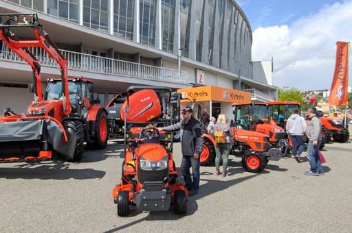 Kubota war mit einem eigenen Stand vertreten.