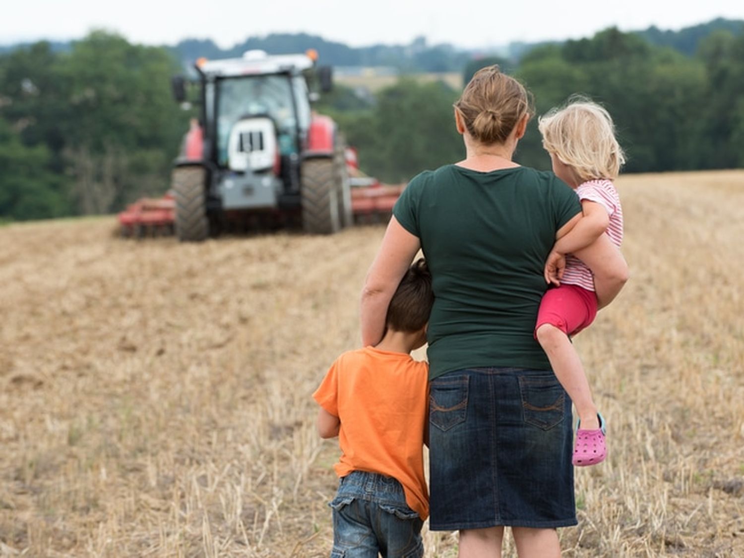 In finanzielle Not geratene Bauernfamilien können unter bestimmten Bedingungen Hilfe beim Familienhärtefonds beantragen.