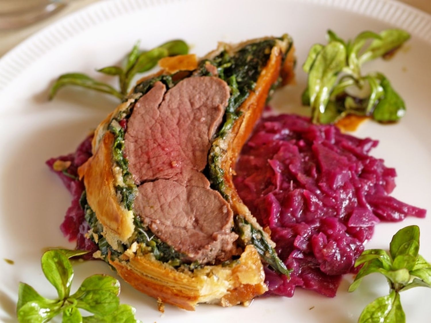 Gerichte aus Wildfleisch liegen im Trend. FOTO: agrarfoto.com